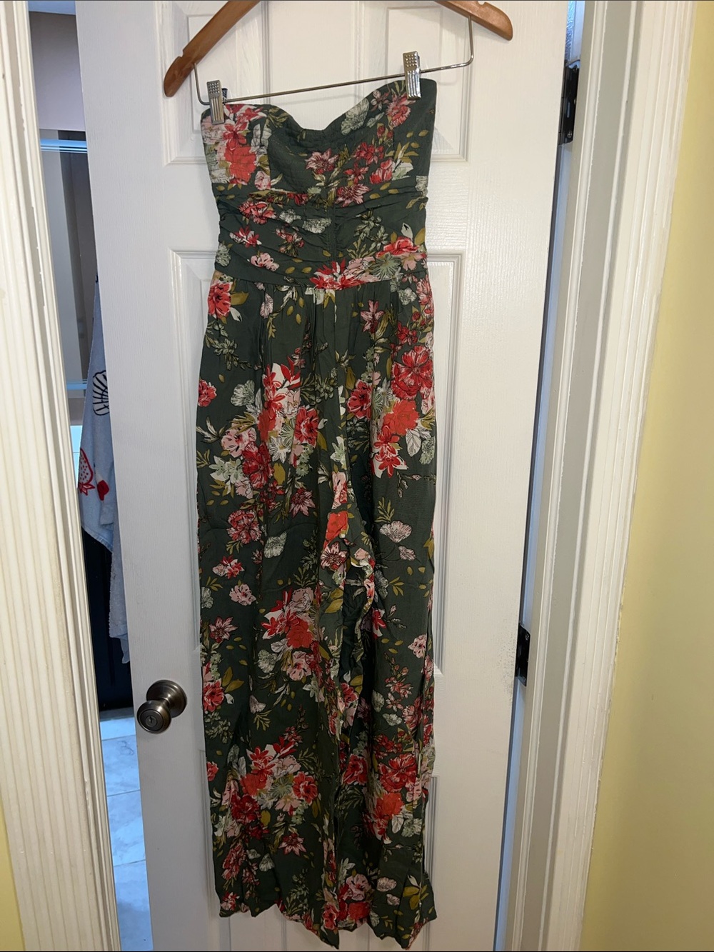 Strapless Floral jumpsuit in Olive Green